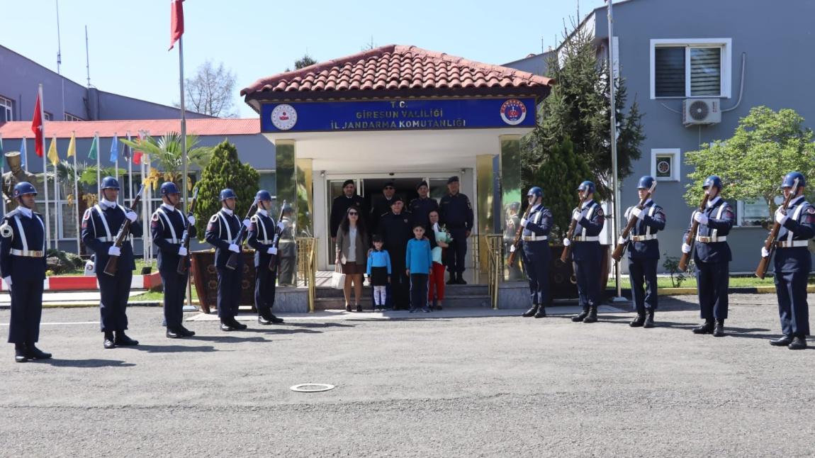 23 Nisan Ulusal Egemenlik ve Çocuk Bayramı Kutlamaları Kapsamında İl Jandarma Komutanlığını Ziyaret Ettik 